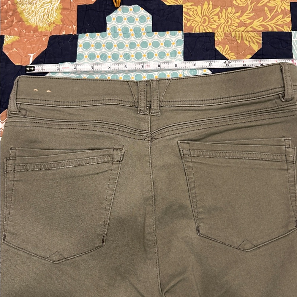 Democracy Green Gray Ab technology straight leg jeans - Picture 6 of 9